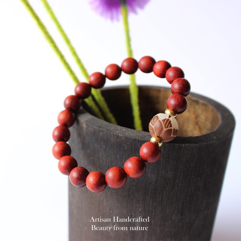 Red Sandalwood with Lotus Flower Bracelet