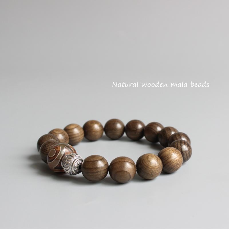 Tibetan Buddhism Natural Wood Bracelet and Six True Word Mantra Amulet