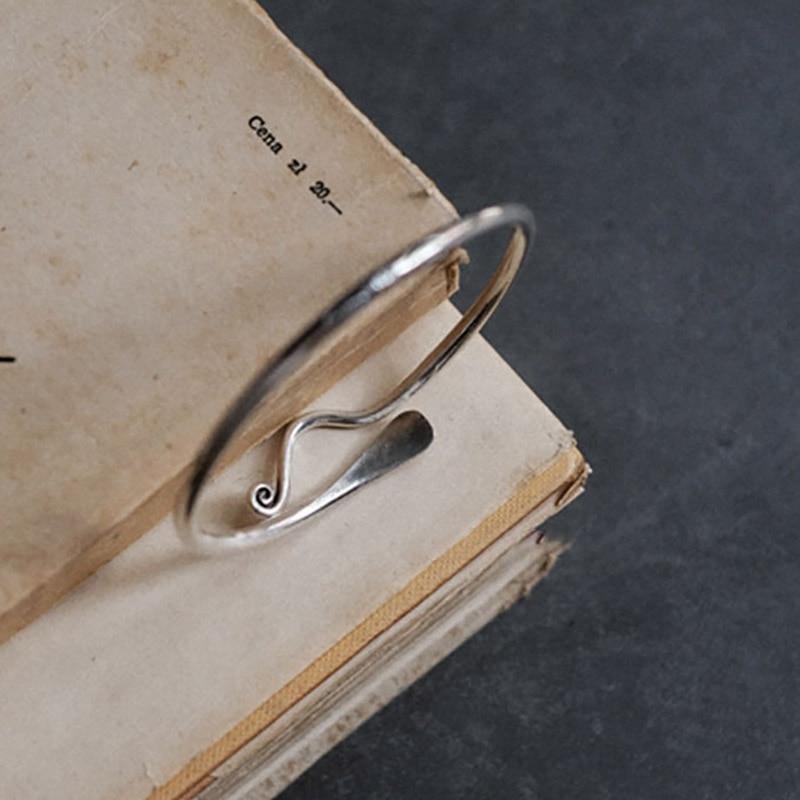 THAI SILVER Delicate Feather Detail & Spiral Bangle