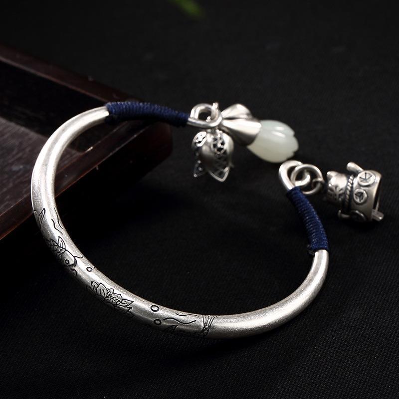 THAI SILVER Maneki Neko 'Beckoning Cat' & Lotus Bulb Bangle