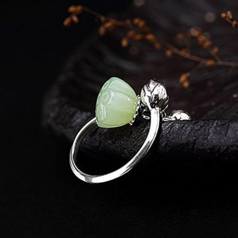 THAI SILVER Chalcedony Blooming Lotus Ring