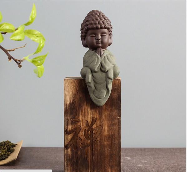 Flowing Robe Cute Hand Painted Buddha Tea Pet Figurine