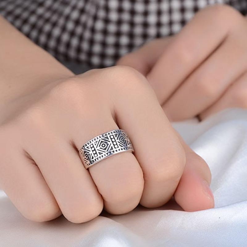 THAI SILVER Geometric 'RESTORE BALANCE' Ring