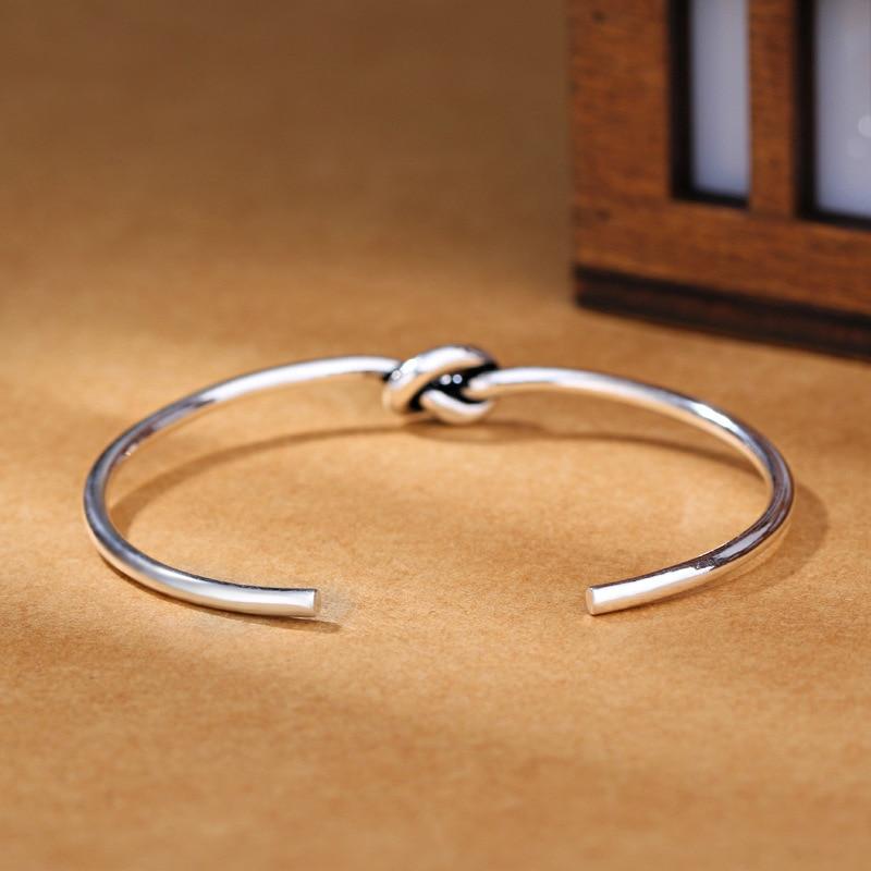 THAI SILVER Simple Knot 'PROTECTION' Bangle