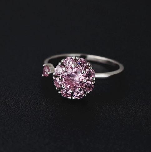Unique 925 Sterling Silver TWIRLING & CALMING CZ Ring